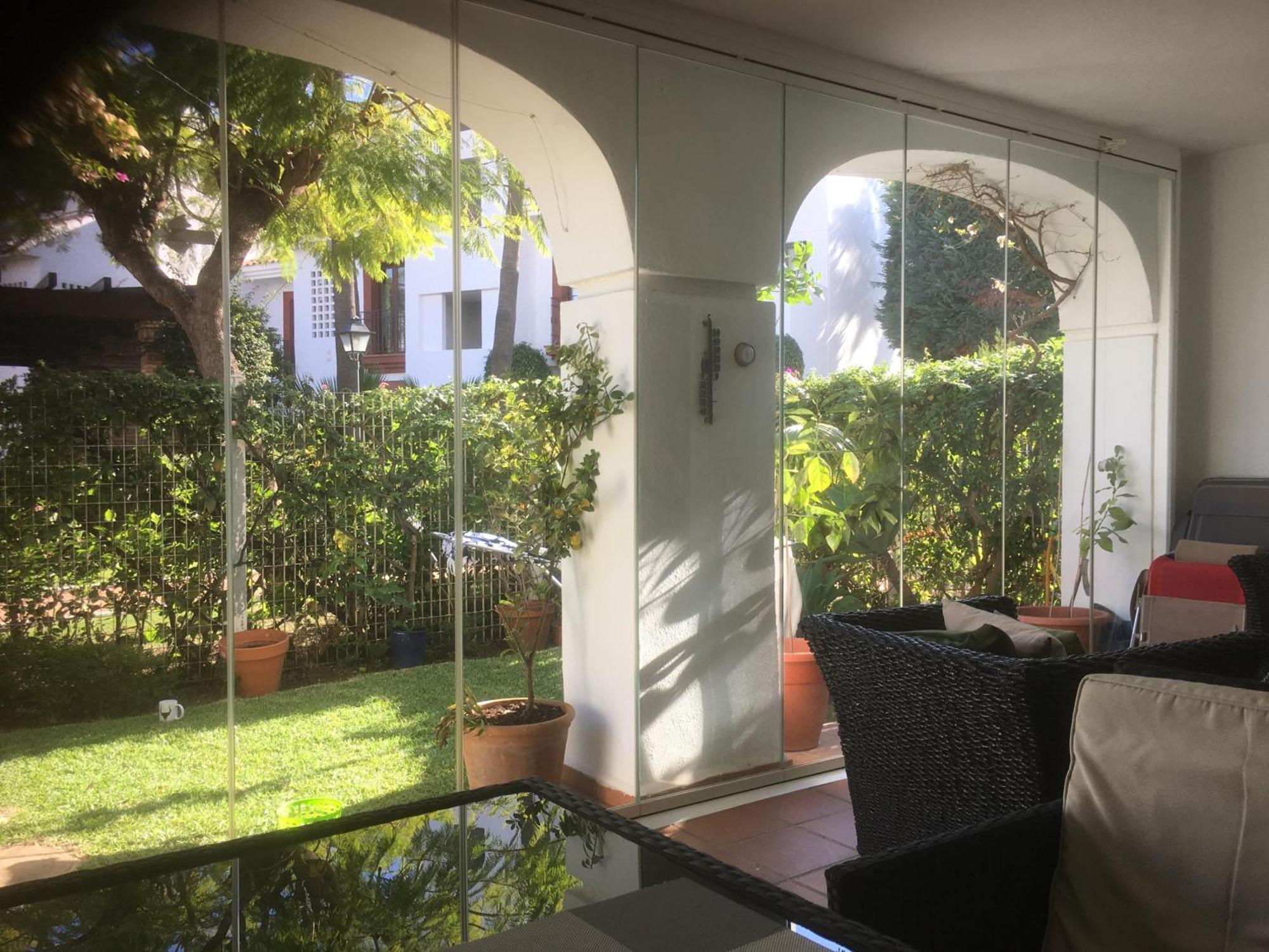 2 Bed Apartment In San Pedro Marbella Bagian luar foto